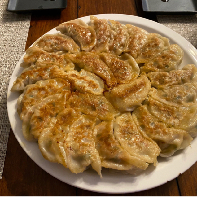 おさえておきたい 定番の餃子のレシピ動画 作り方 Delish Kitchen おさえておきたい 定番の餃子のレシピ動画 作り方 Delish Kitchen