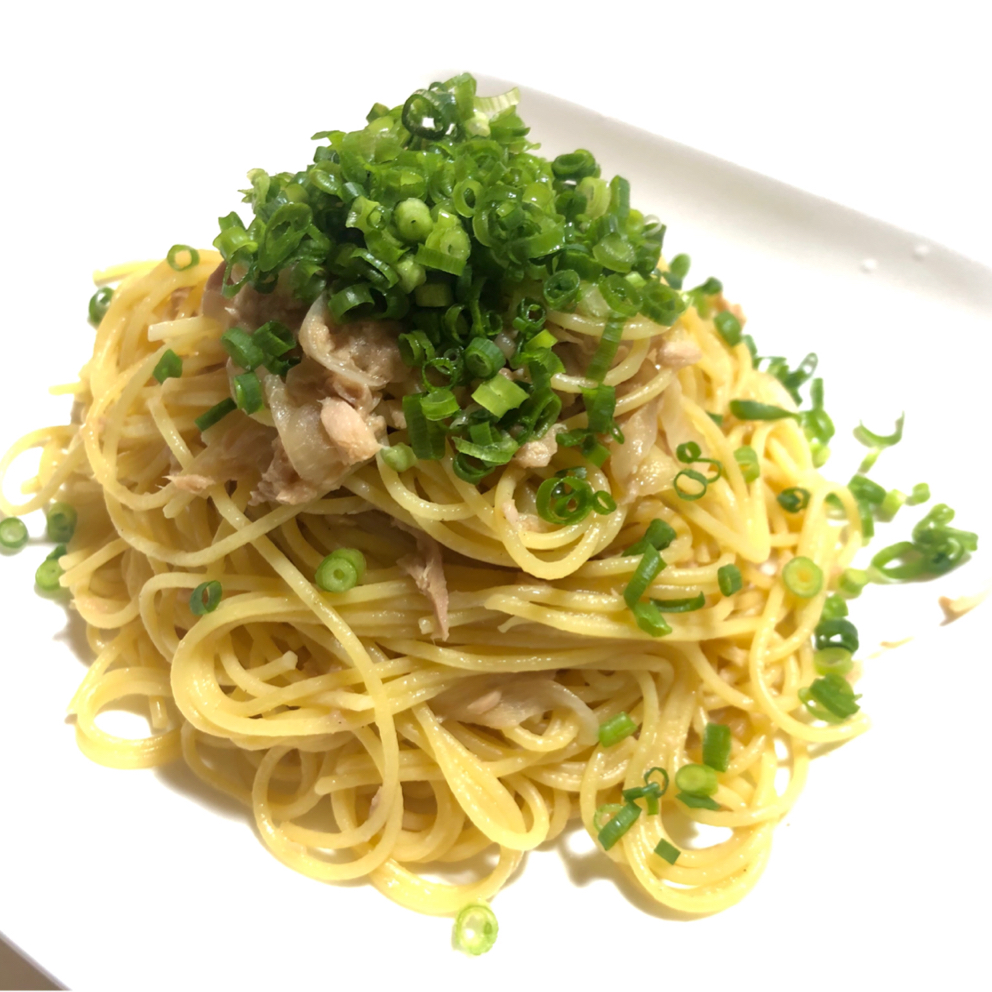 手軽にやみつき ツナのにんにく醤油パスタのレシピ動画 作り方 Delish Kitchen