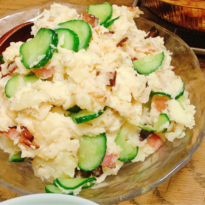 簡単おつまみ 新じゃがとベーコンのチーズポテトサラダのレシピ動画 作り方 Delish Kitchen