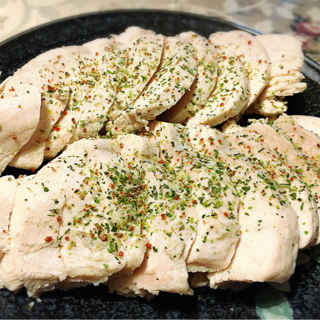 漬けてゆでるだけ 簡単サラダチキンのレシピ動画 作り方 Delish Kitchen