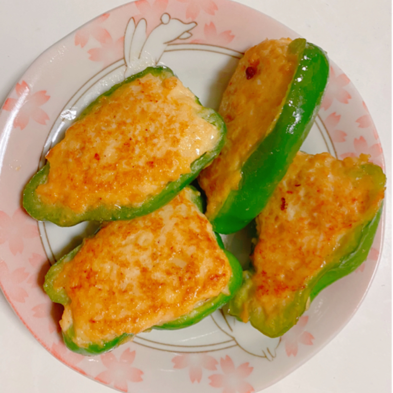 優しい味 ピーマンの鶏ひき肉詰めのレシピ動画 作り方 Delish Kitchen