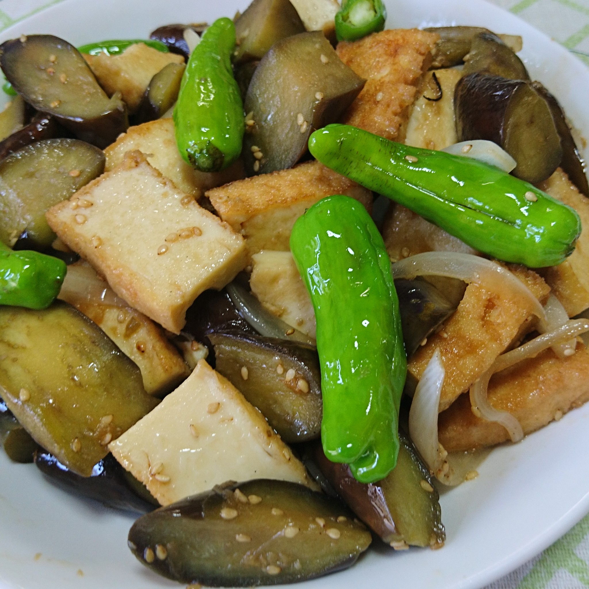 ご飯がススム なすと厚揚げの照り焼きのレシピ動画 作り方 Delish Kitchen