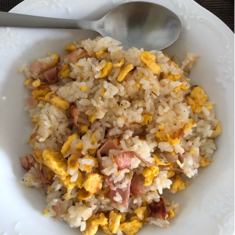 やみつき 黄金のパラパラ炒飯のレシピ動画 作り方 Delish Kitchen