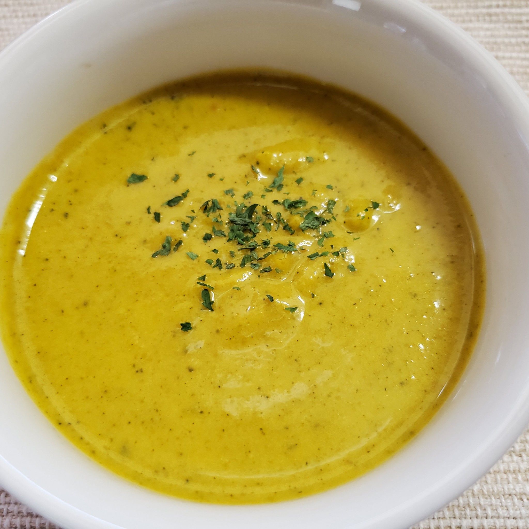 自然な甘さ にんじんとかぼちゃのスープのレシピ動画 作り方 Delish Kitchen