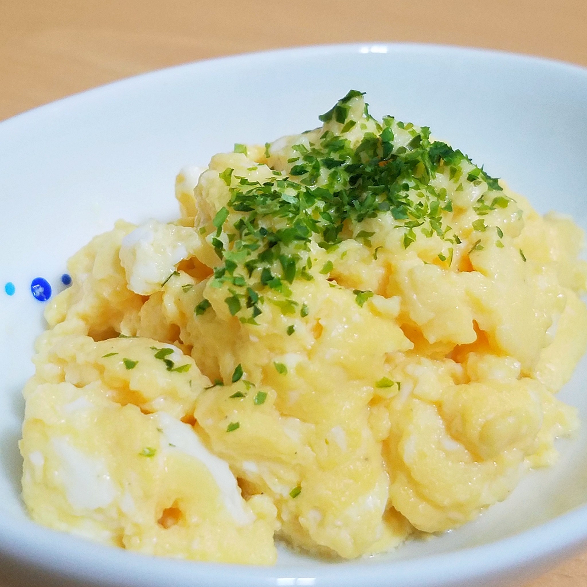 ふわとろっ スクランブルエッグのレシピ動画 作り方 Delish Kitchen