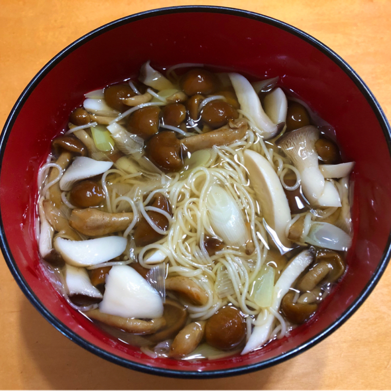 ホッとする味わい きのことしょうがの温麺のレシピ動画 作り方 Delish Kitchen ホッとする味わい きのことしょうがの温麺のレシピ動画 作り方 Delish Kitchen
