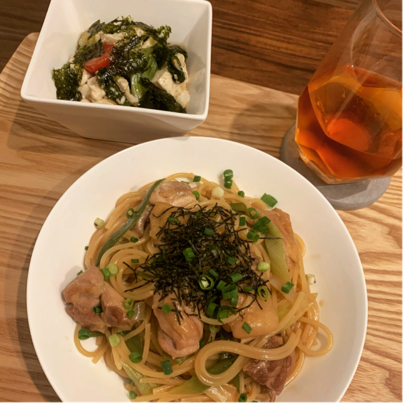 ワンパンでお手軽に 照り焼きチキンスパゲティのレシピ動画 作り方 Delish Kitchen