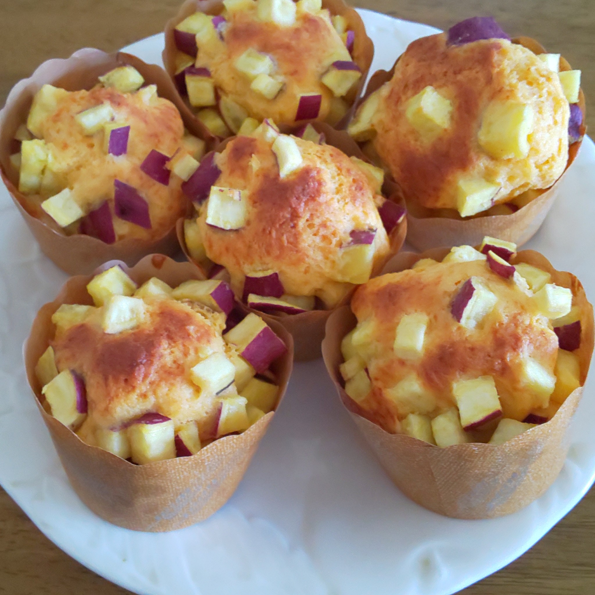 クリームチーズで濃厚 さつまいもマフィンのレシピ動画 作り方 Delish Kitchen