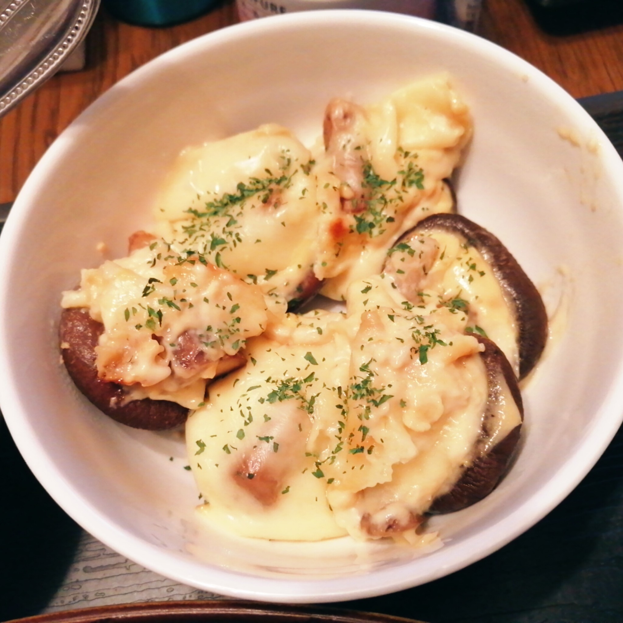 こんがりジューシー しいたけの味噌マヨ焼きのレシピ動画 作り方 Delish Kitchen