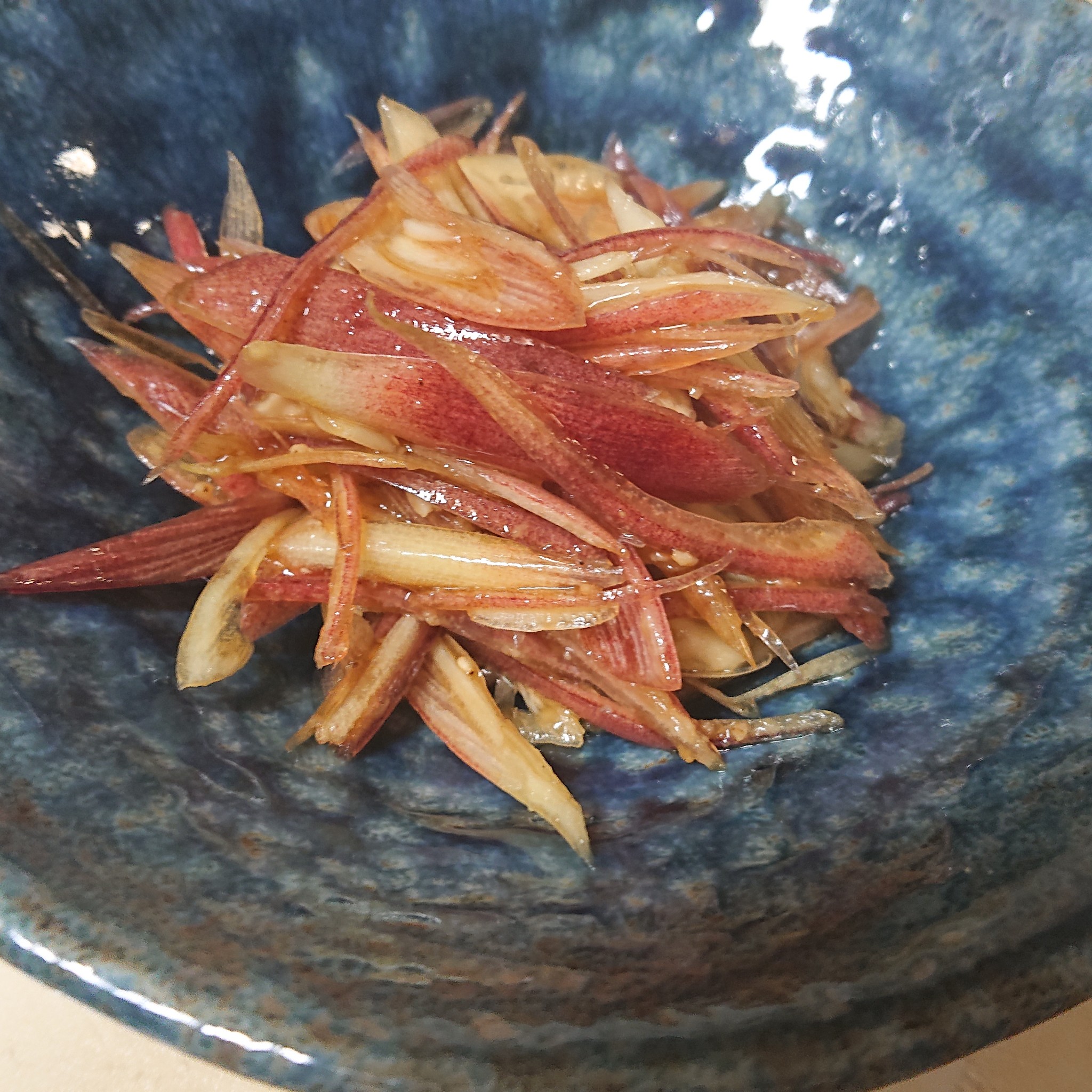 おつまみにぴったり みょうがのごま油和えのレシピ動画 作り方 Delish Kitchen