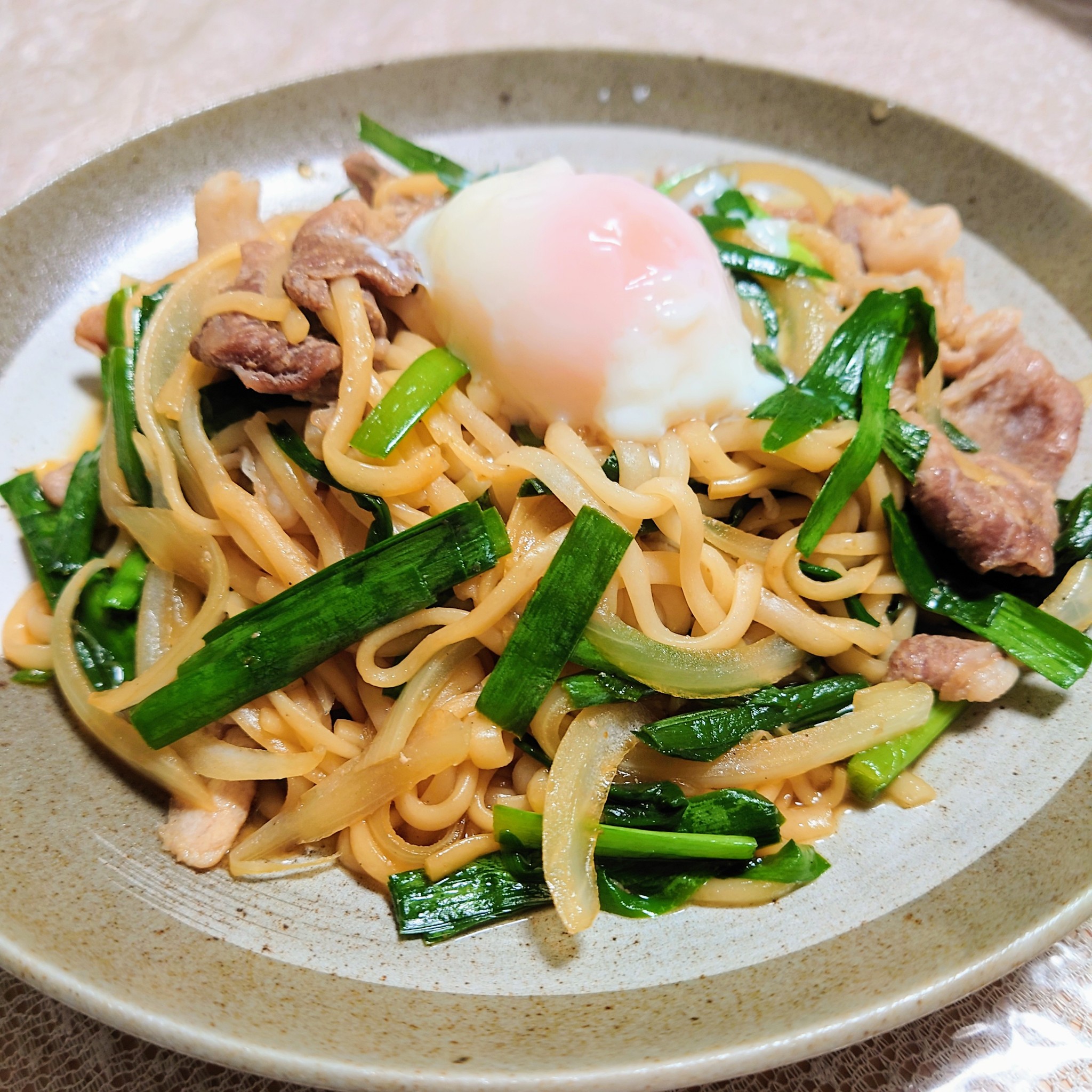 焼肉のたれで スタミナ焼うどんのレシピ動画 作り方 Delish Kitchen