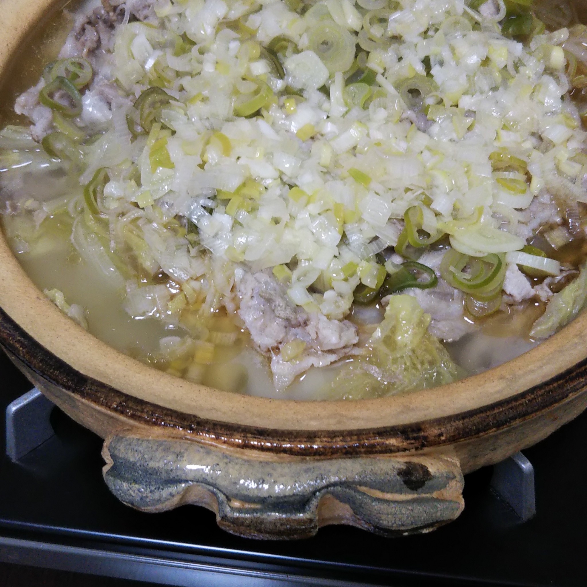 ガツンと だけどさっぱり ねぎ豚塩レモン鍋のレビュー Delish Kitchen