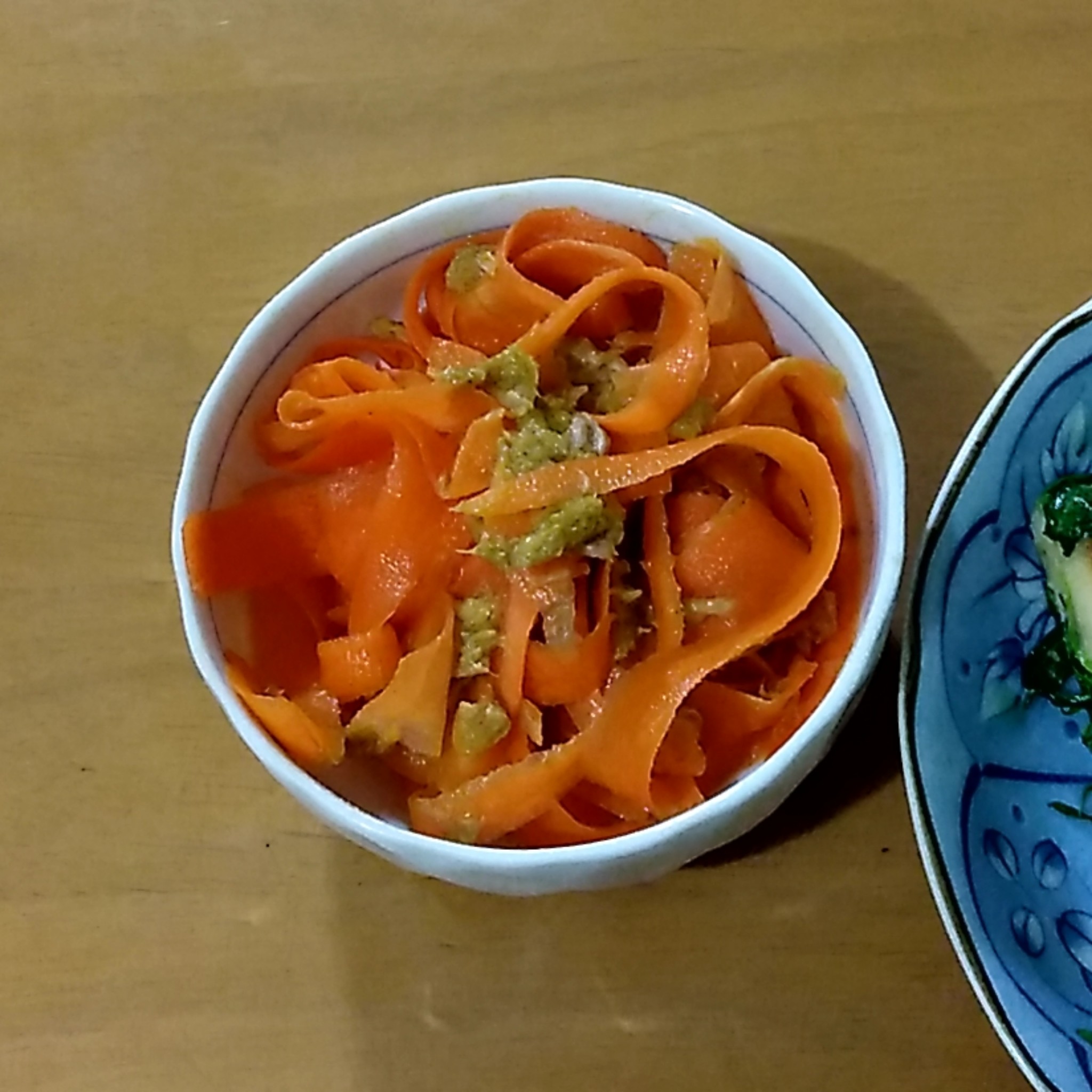 ピーラーで簡単 にんじんとツナのカレーサラダのレシピ動画 作り方 Delish Kitchen