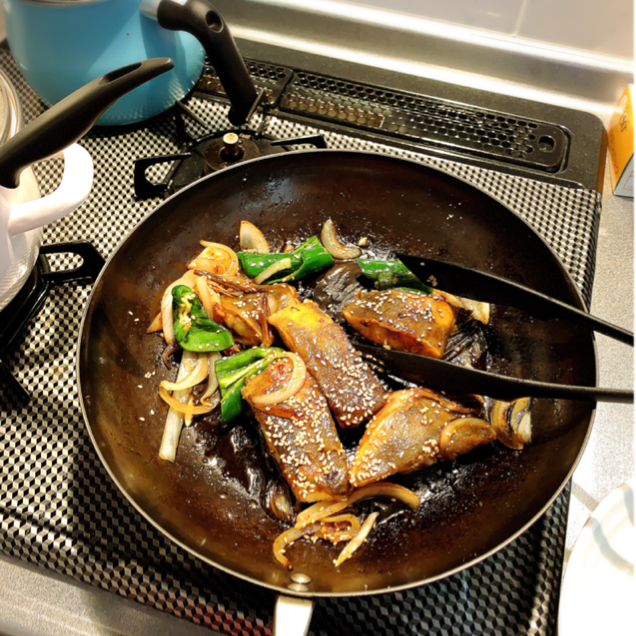 お箸がすすむ ほっけの甘辛ごま焼きのレシピ動画 作り方 Delish Kitchen