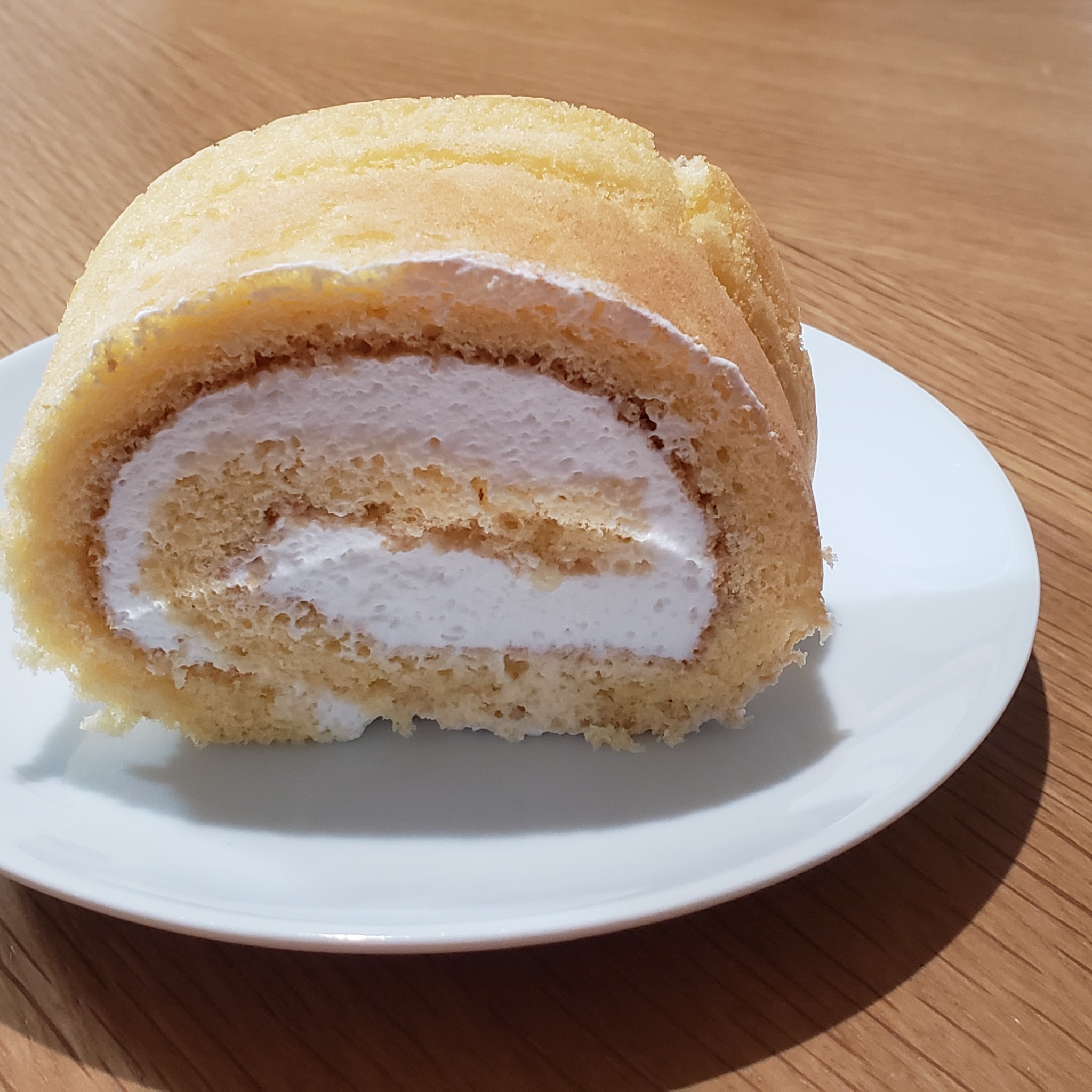 お菓子の基本 ロールケーキ生地の作り方のレシピ動画 作り方 Delish Kitchen