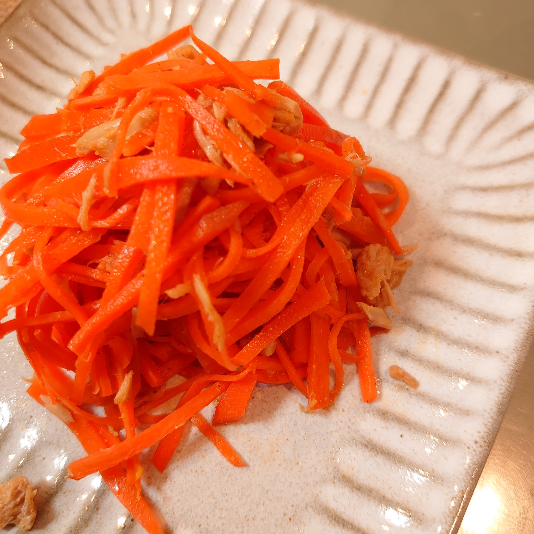 朝の短い時間でも にんじんのツナ和えのレシピ動画 作り方 Delish Kitchen