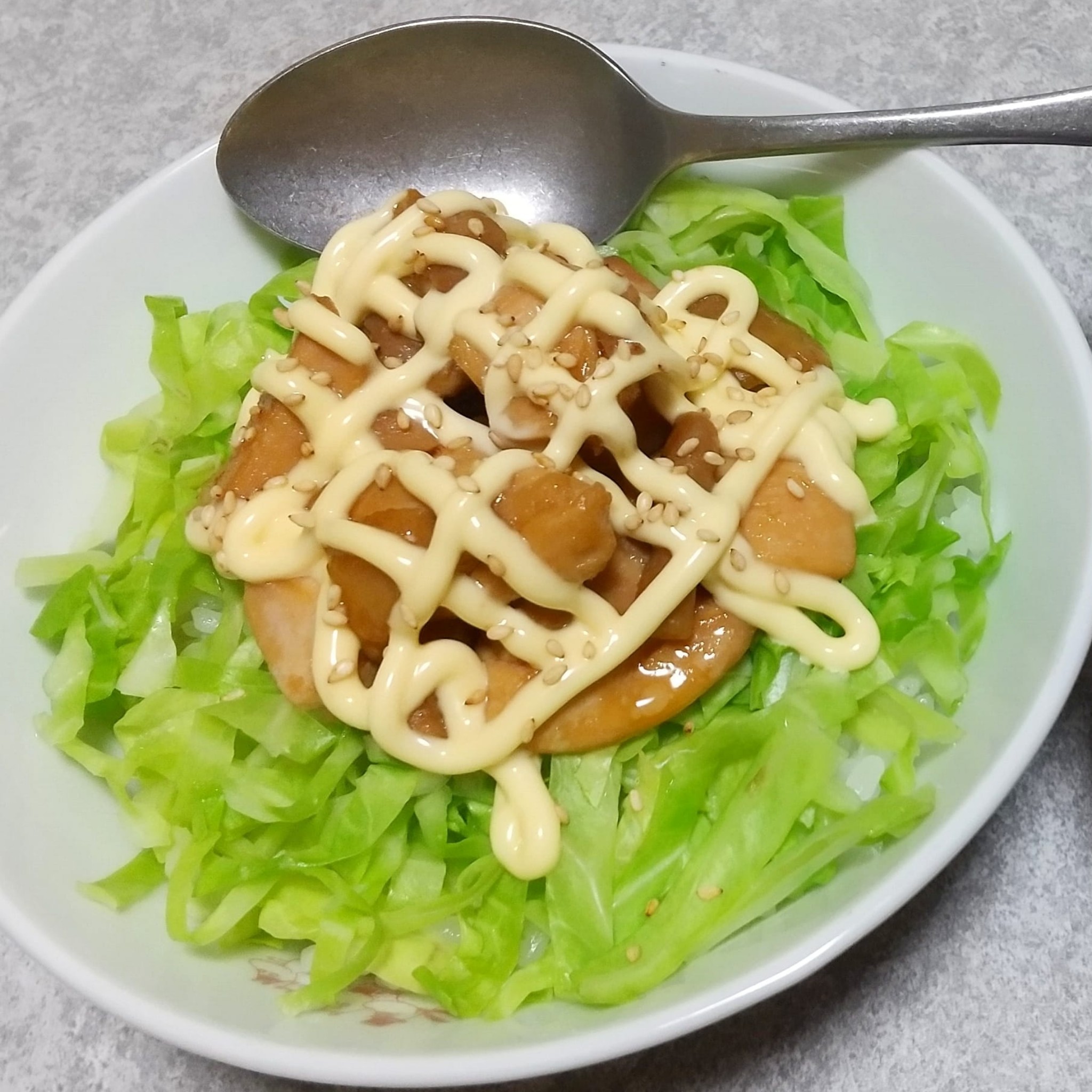 手軽にがっつり 照り焼きキャベツ丼のレシピ動画 作り方 Delish Kitchen