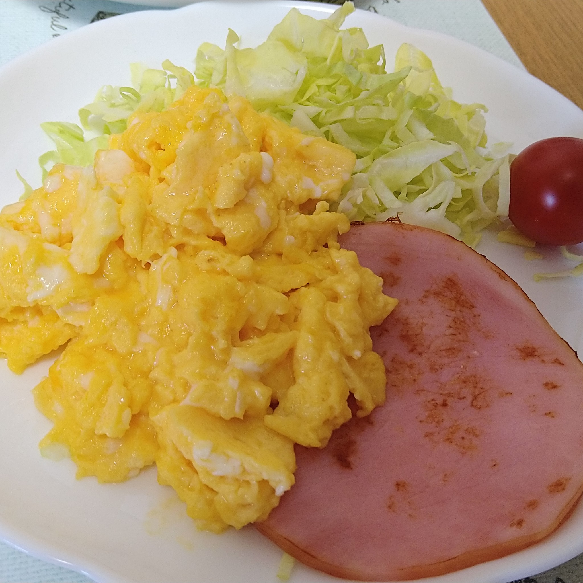 バター香る 基本のスクランブルエッグのレシピ動画 作り方 Delish Kitchen