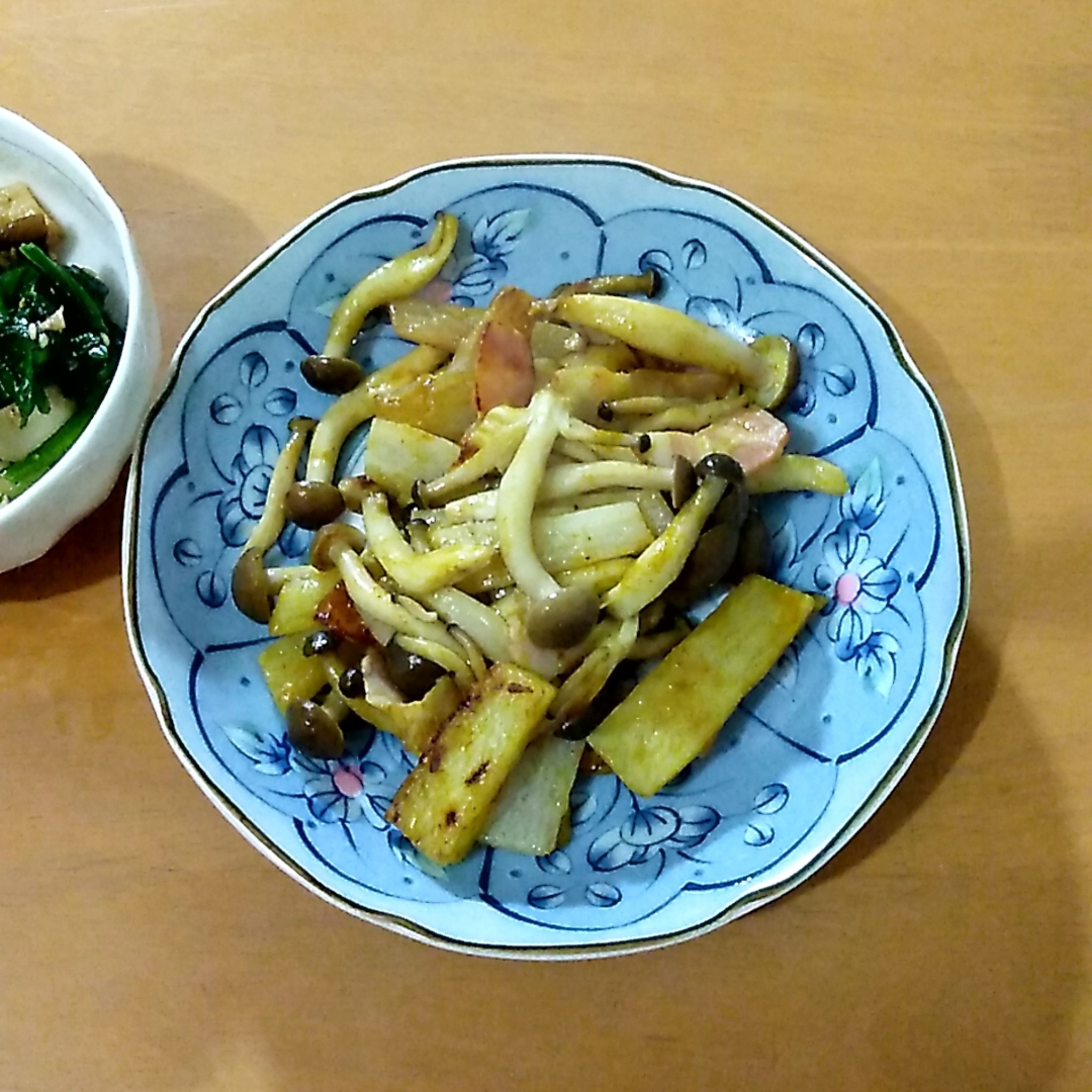 炒めて簡単 長芋とベーコンのカレー炒めのレシピ動画 作り方 Delish Kitchen