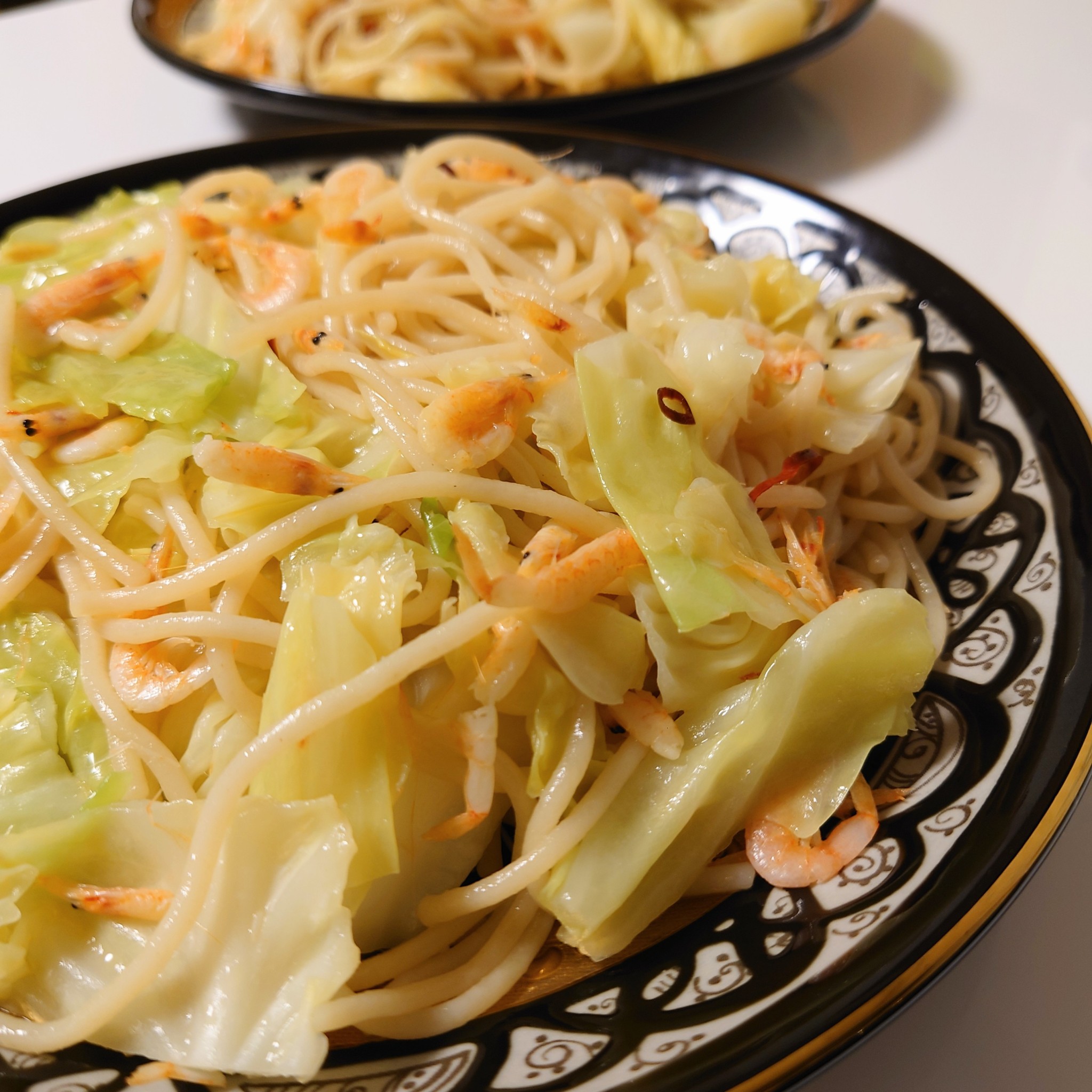 旬を味わう 桜海老と春キャベツのペペロンチーノのレビュー Delish Kitchen