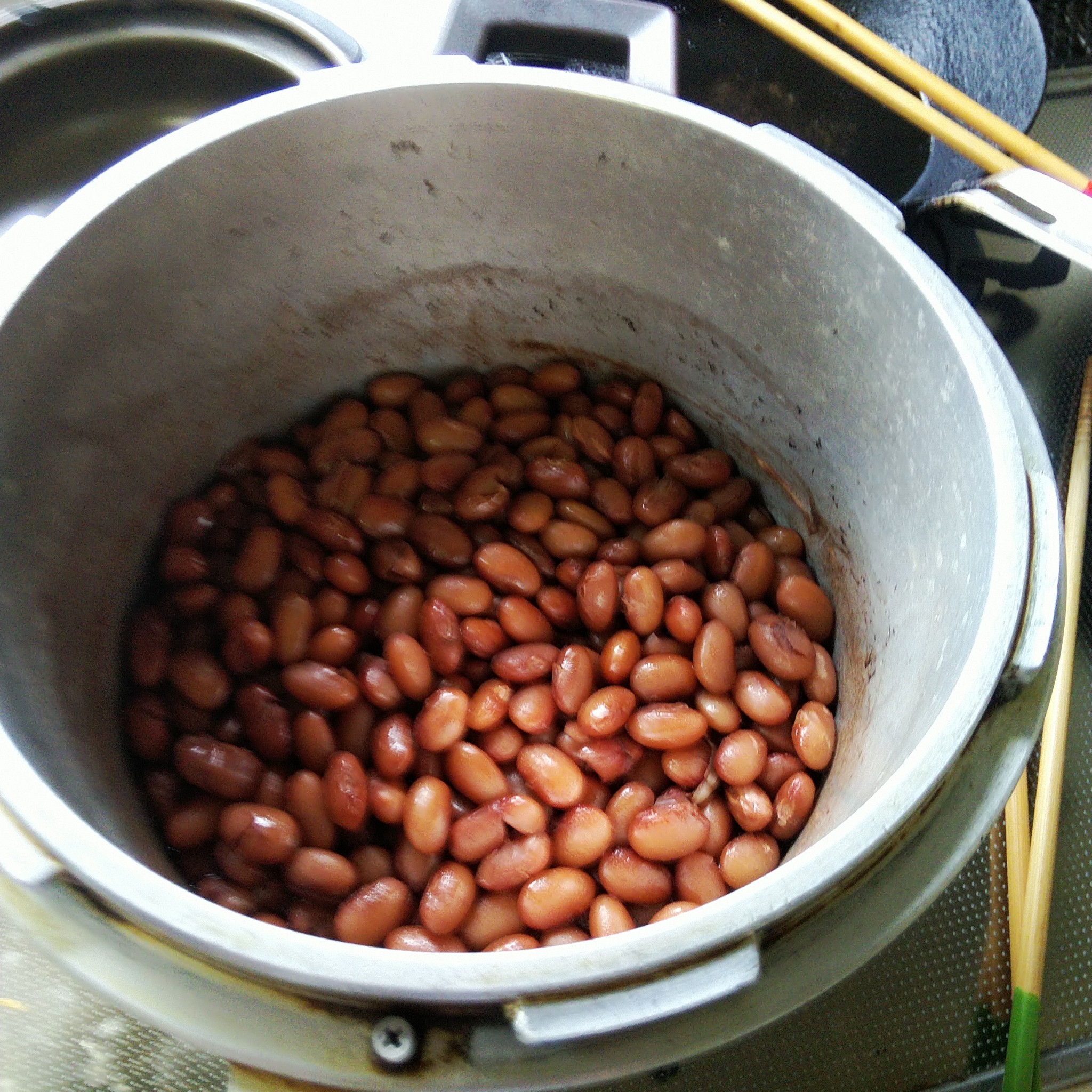 ふっくら柔らか 基本の金時豆の甘煮のレシピ動画 作り方 Delish Kitchen