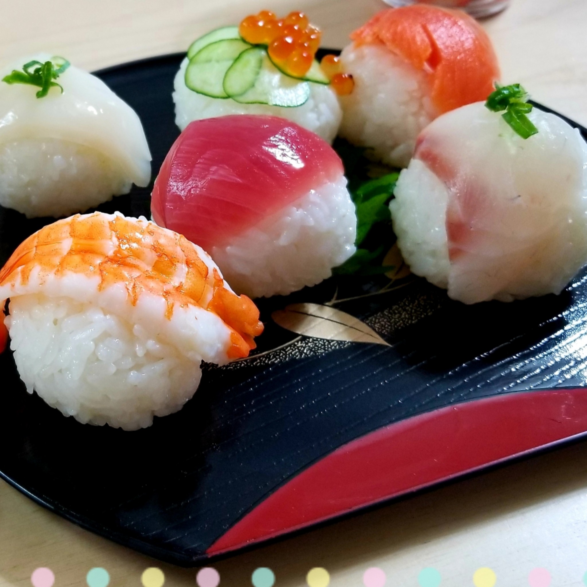 見た目も可愛い カラフル手まり寿司のレシピ動画 作り方 Delish Kitchen