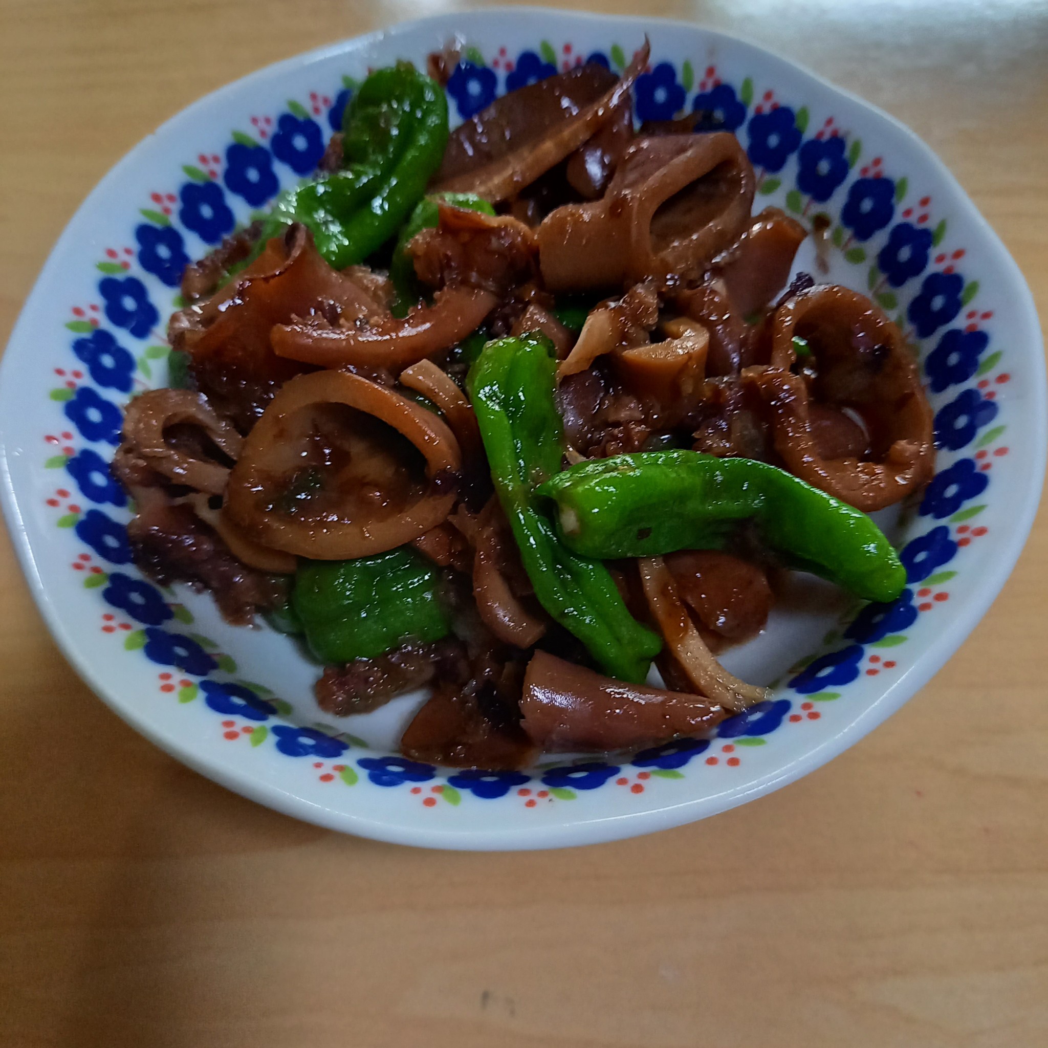 箸休めに イカとししとうのおかか醤油炒めのレシピ動画 作り方 Delish Kitchen