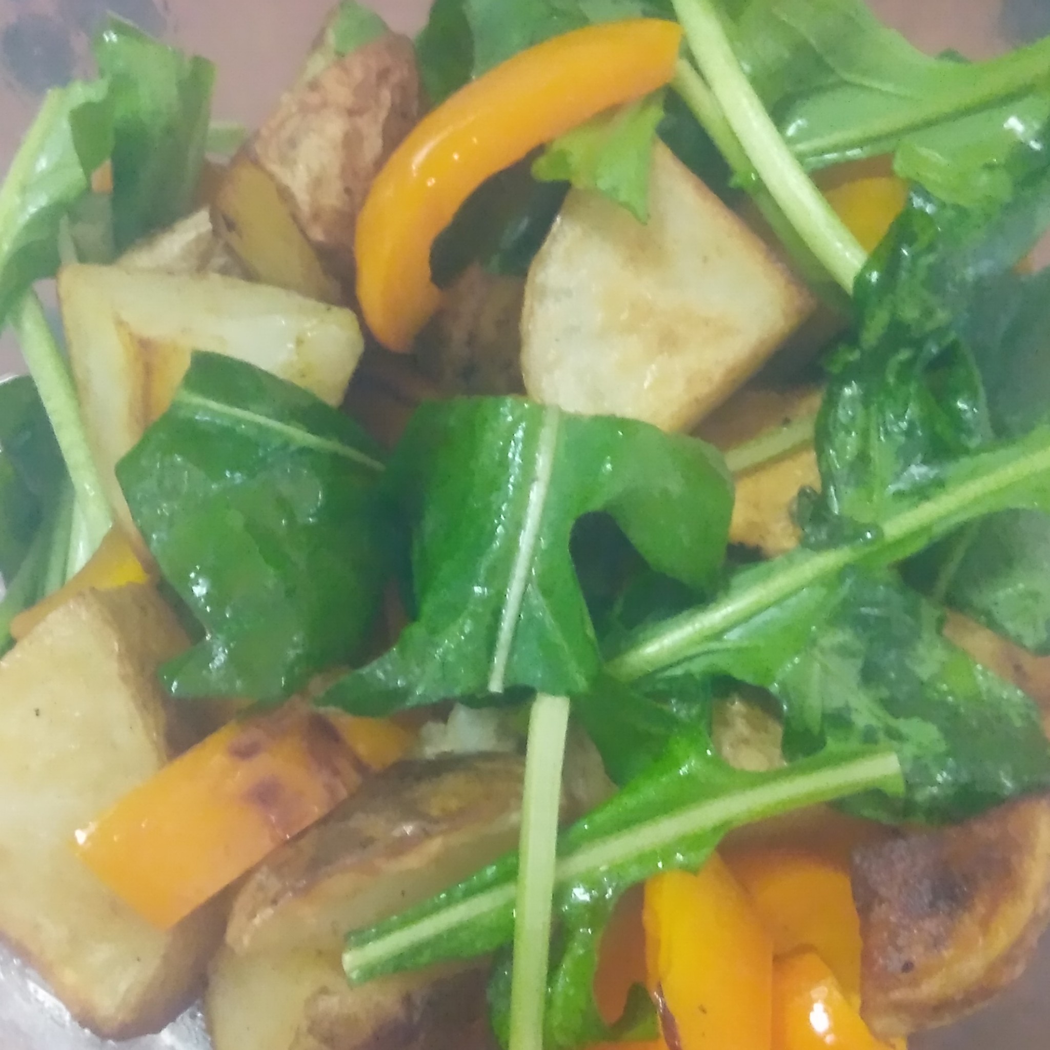 おかずサラダ ルッコラとベイクドポテトのサラダのレビュー Delish Kitchen