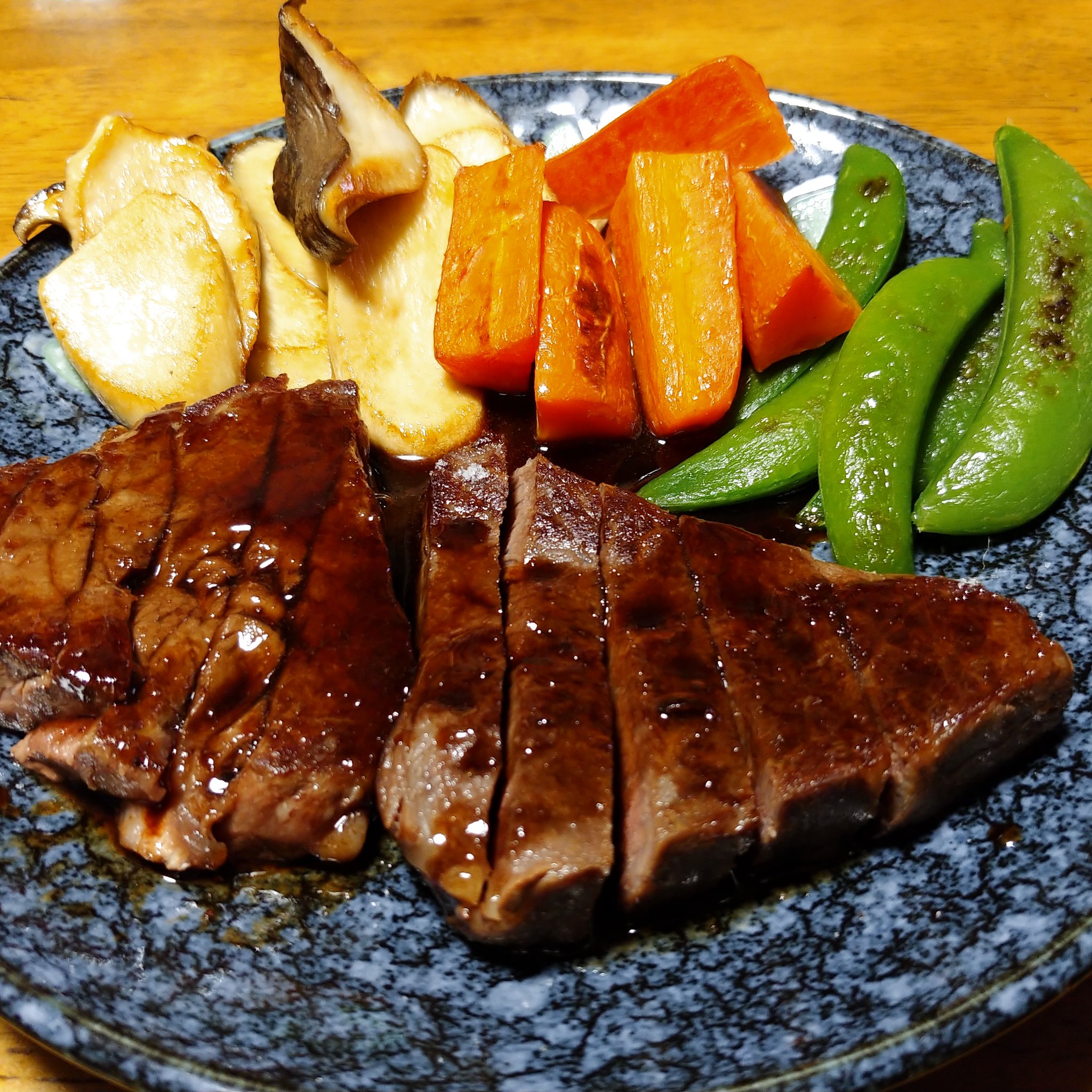 今日は贅沢に！ステーキ肉のおすすめレシピ15選の人気レシピ・作り方 