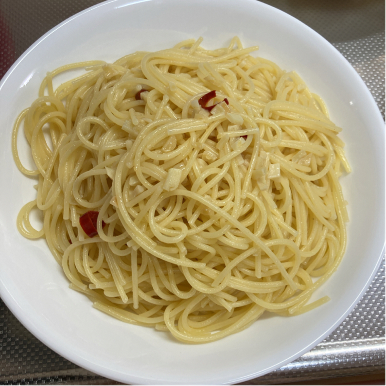 にんにく香る！簡単に作れるペペロンチーノの基本レシピ | デリッシュ
