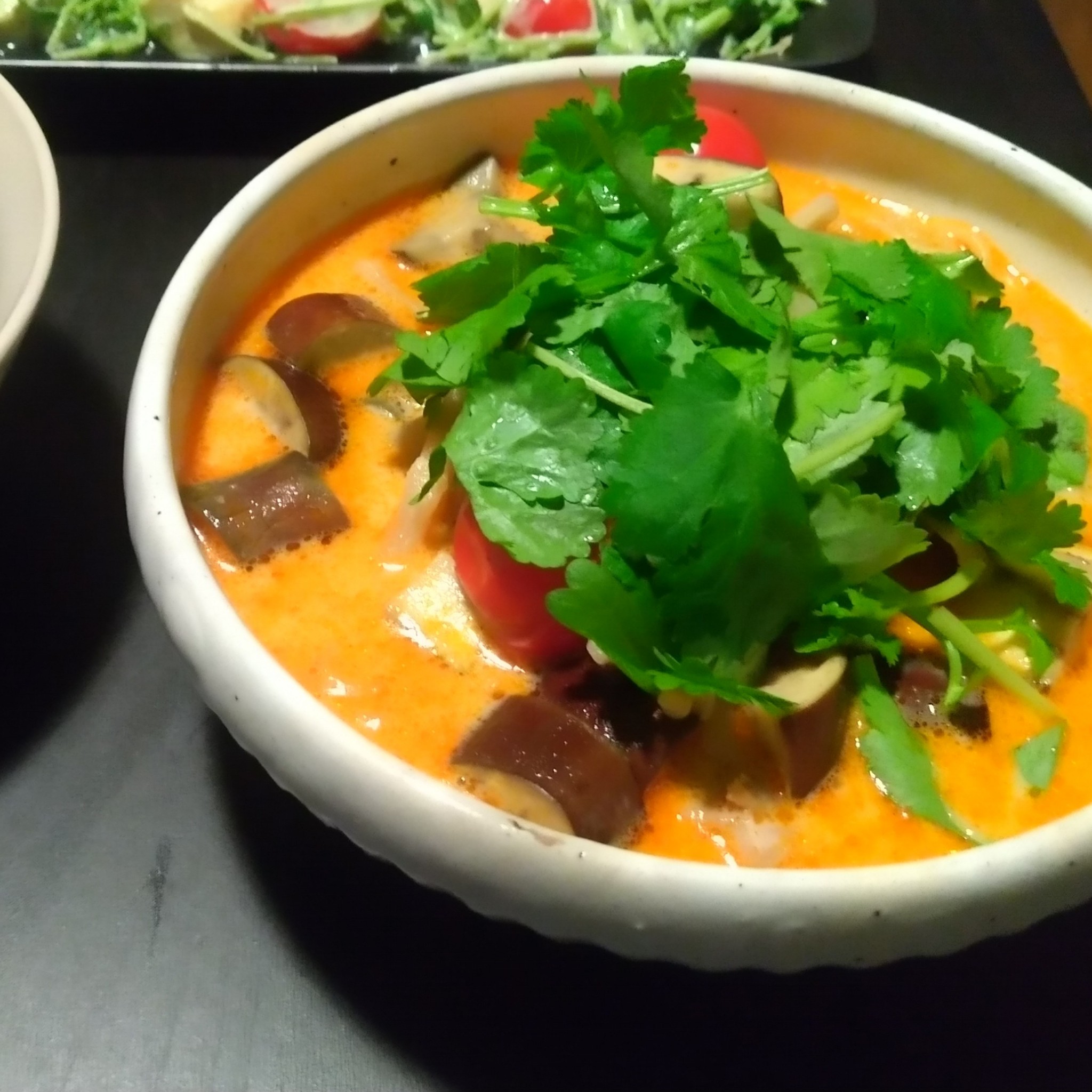 クセになる辛さと酸味♪トムヤンクンのレシピ4選の人気レシピ・作り方